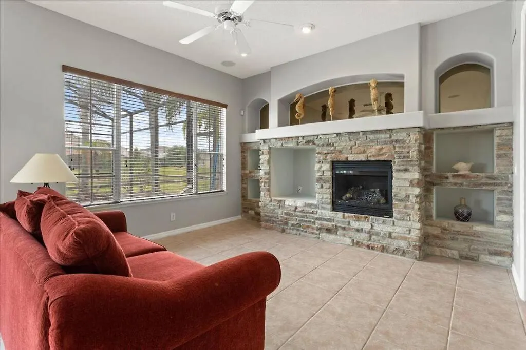 Long Stays! Lakefront - Gated Pool Home Orlando Holiday home
